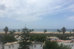 Apartamento junto a la playa. Solo familias y parejas